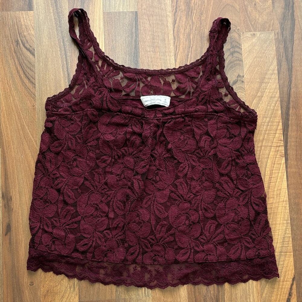 Abercrombie & Fitch Woman’s size M Floral Lace Camisole - Burgundy